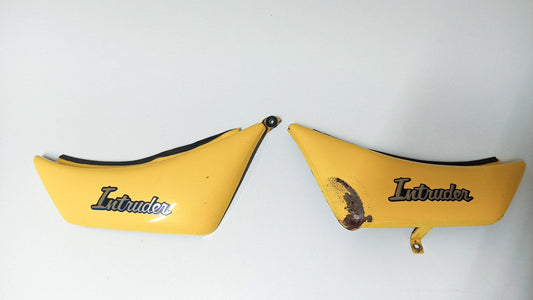 Flanc de selle de suzuki intruder 750 de 1986