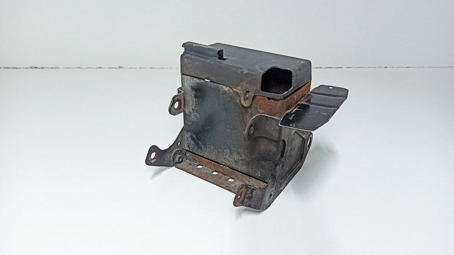 Bac à batterie de Suzuki 750 Intruder 1986