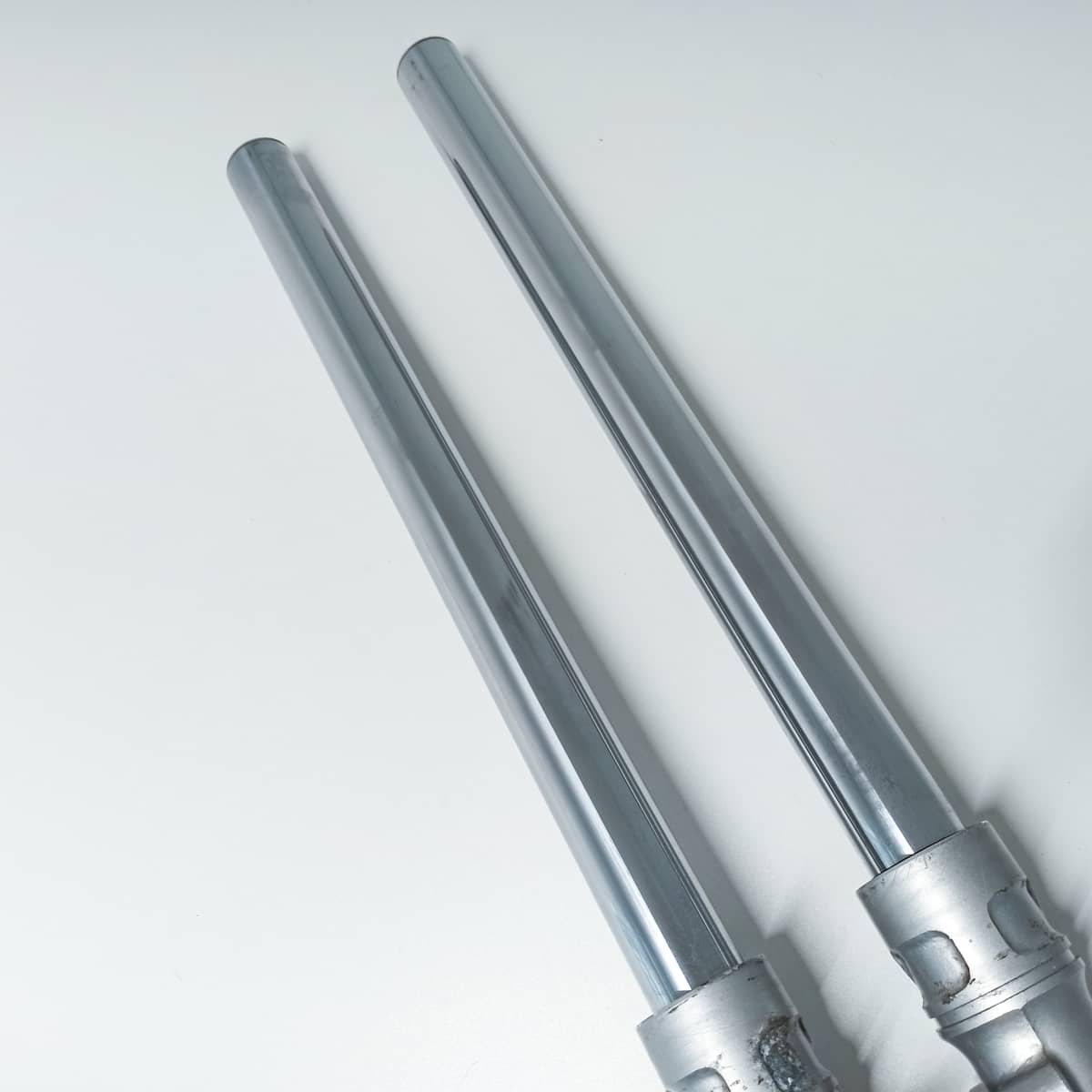 Bâtons de fourche de Suzuki DR 650