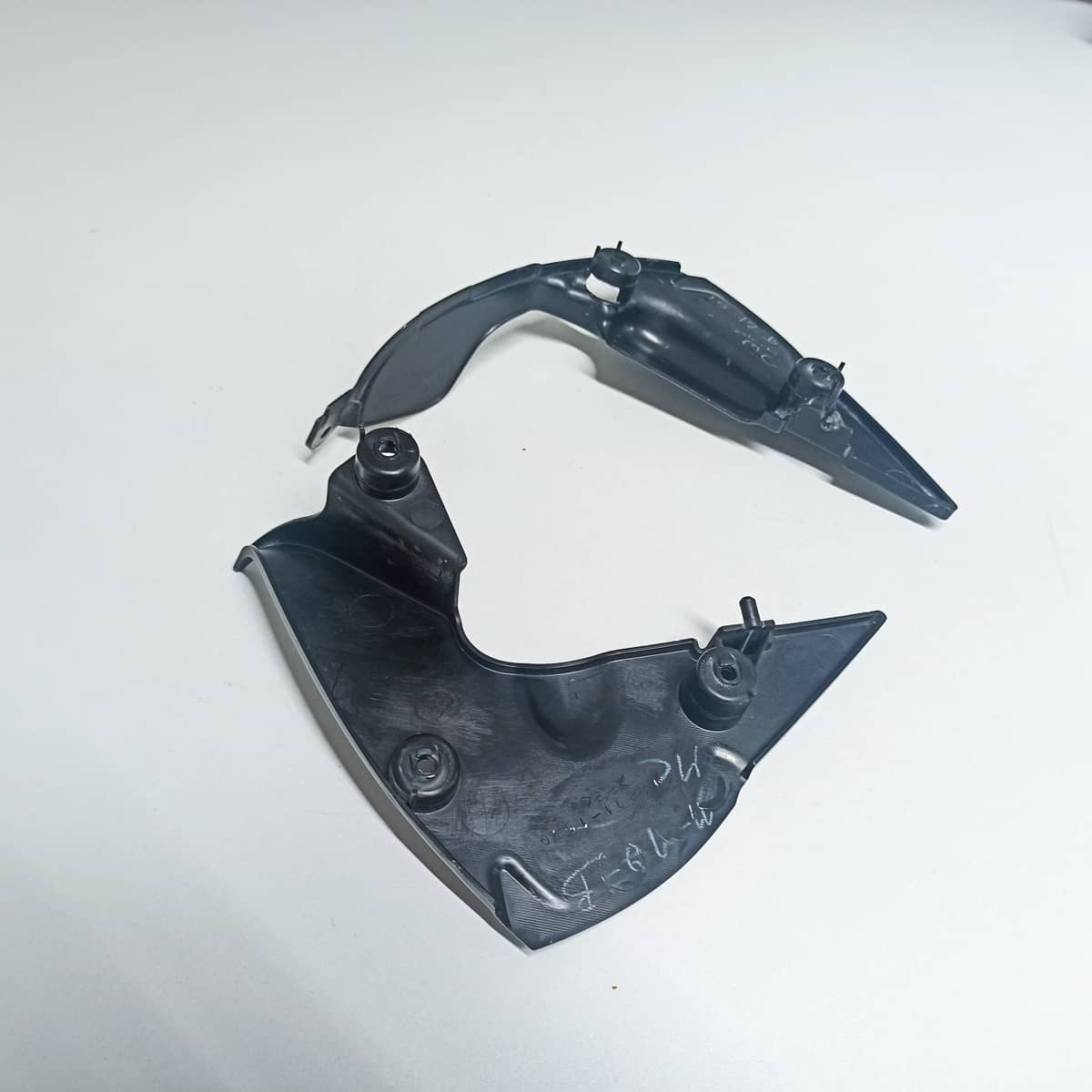 Carter cache clignotant Kawasaki 650 ER6 2009 à 2011