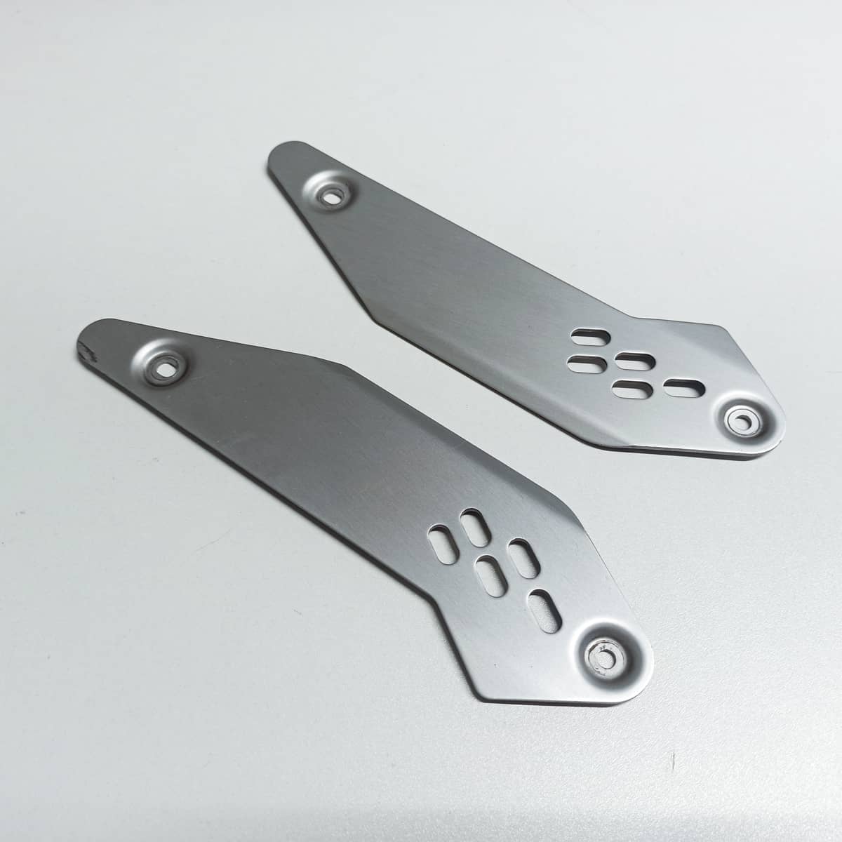 Protège platine de Kawasaki 650 ER6 2009 à 2011